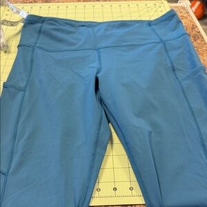 Lululemon   Teal Leggings size 12 with pockets